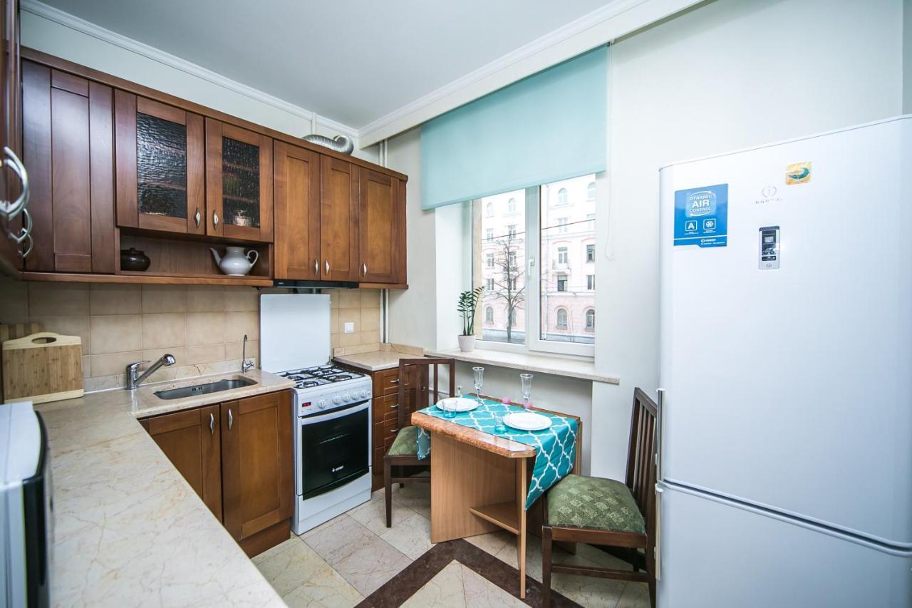 Apartment Ploshchad Pobedy 3 Komnaty Minsk Exterior foto